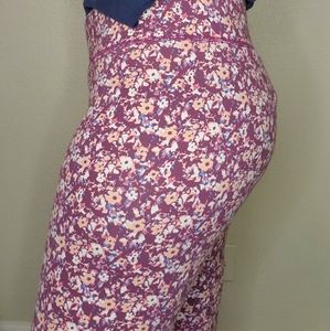 L American Eagle burgubdy and coral floral legging